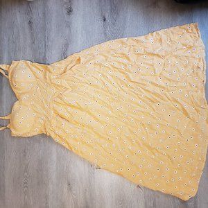Yellow/orange sundress with pockets